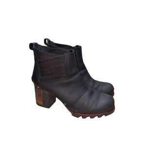 SOREL Addington Black Nubuck Leather Chelsea Ankle Boots   Size: US 8